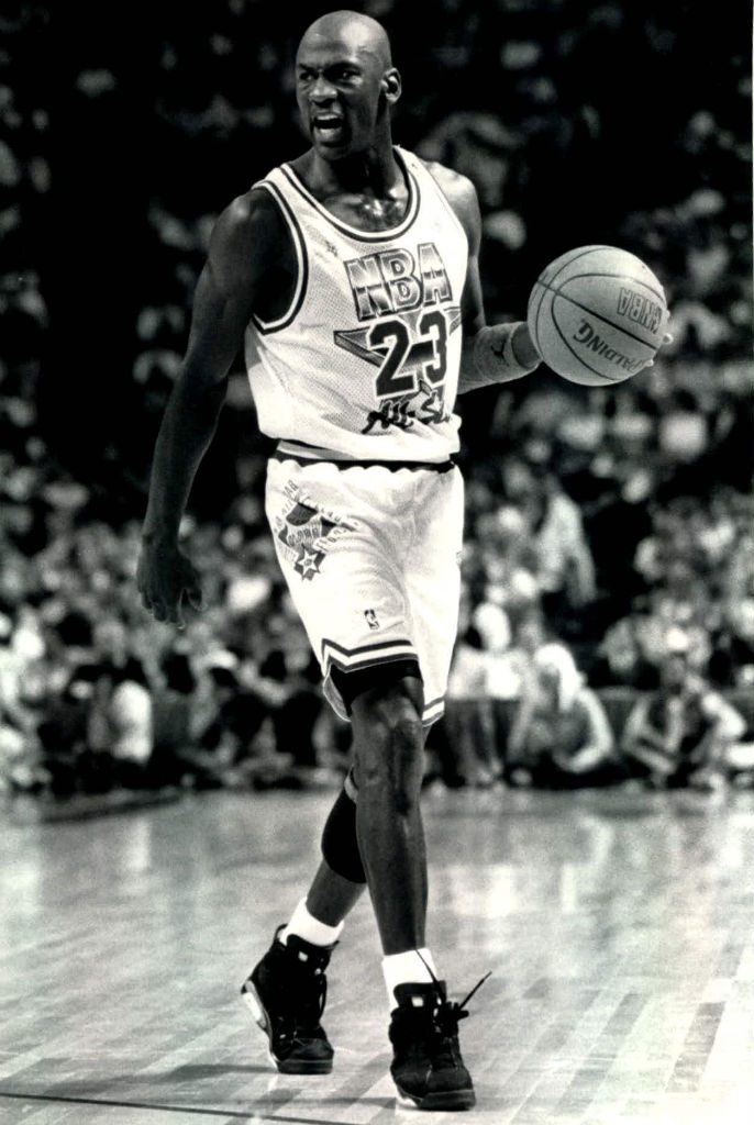 #2350 // 50 Classic Michael Jordan All-Star Game Photos (20)