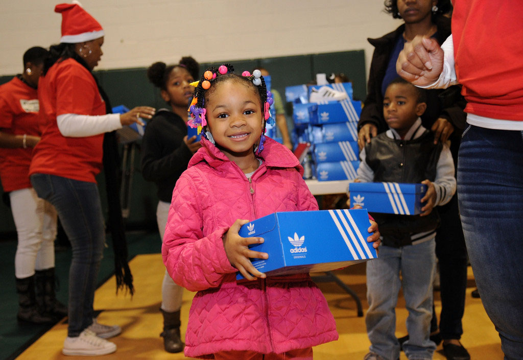 adidas Sponsors Pusha T 1000 Shoes for a 1000 Smiles Event (18)