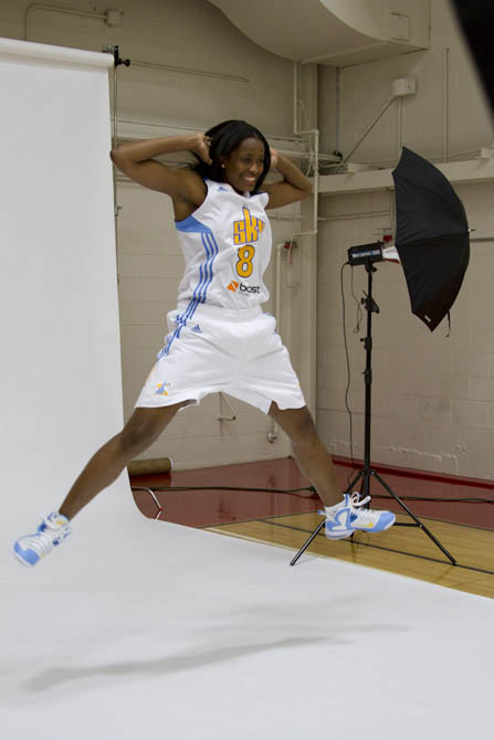 Nike LeBron 9 Chicago Sky PE Player Exclusive WNBA (1)