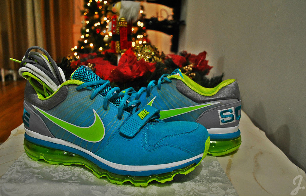 Spotlight // Pickups of the Week 1.5.13 - Sole Collector x Nike Air Max Trainer 1 Sole Knows by Drastic