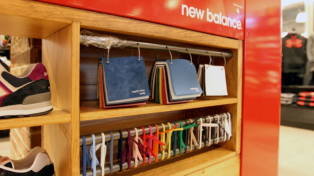 New Balance Kiosk for 574 Customization at Foot Locker in Times Square (10)