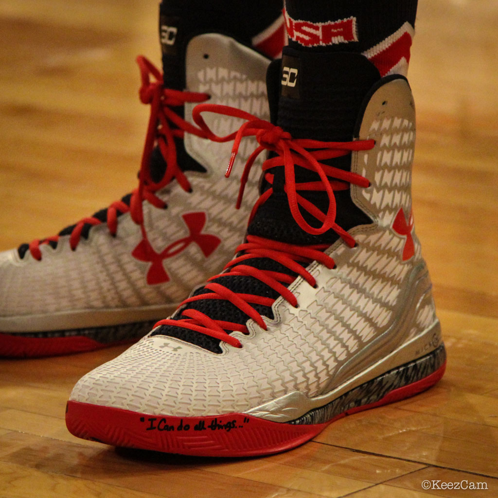 Stephen Curry wearing Under Armour ClutchFit Drive USA Home