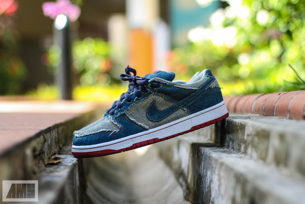 Spotlight // Pickups of the Week 10.6.13 - Nike Dunk Low SB Denim Forbes by tocracy