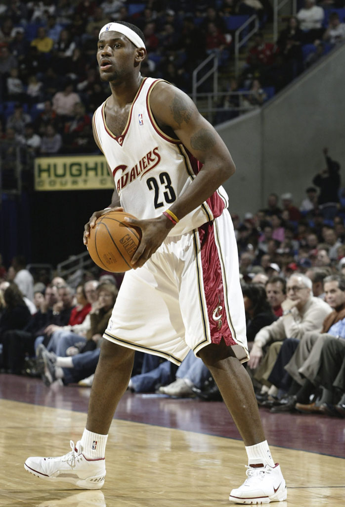 LeBron James Cleveland Cavaliers 2003 (1)