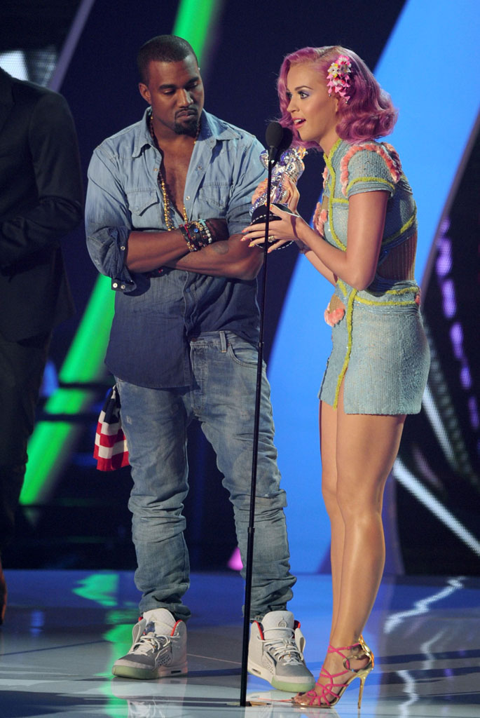 Kanye West wearing Nike Air Yeezy II 2 Platinum