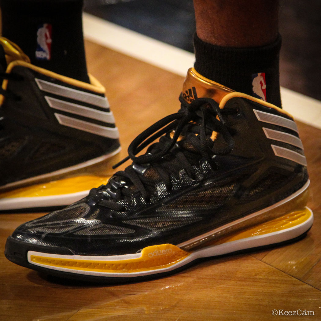 Mike Conley wearing adidas Crazy Light 3