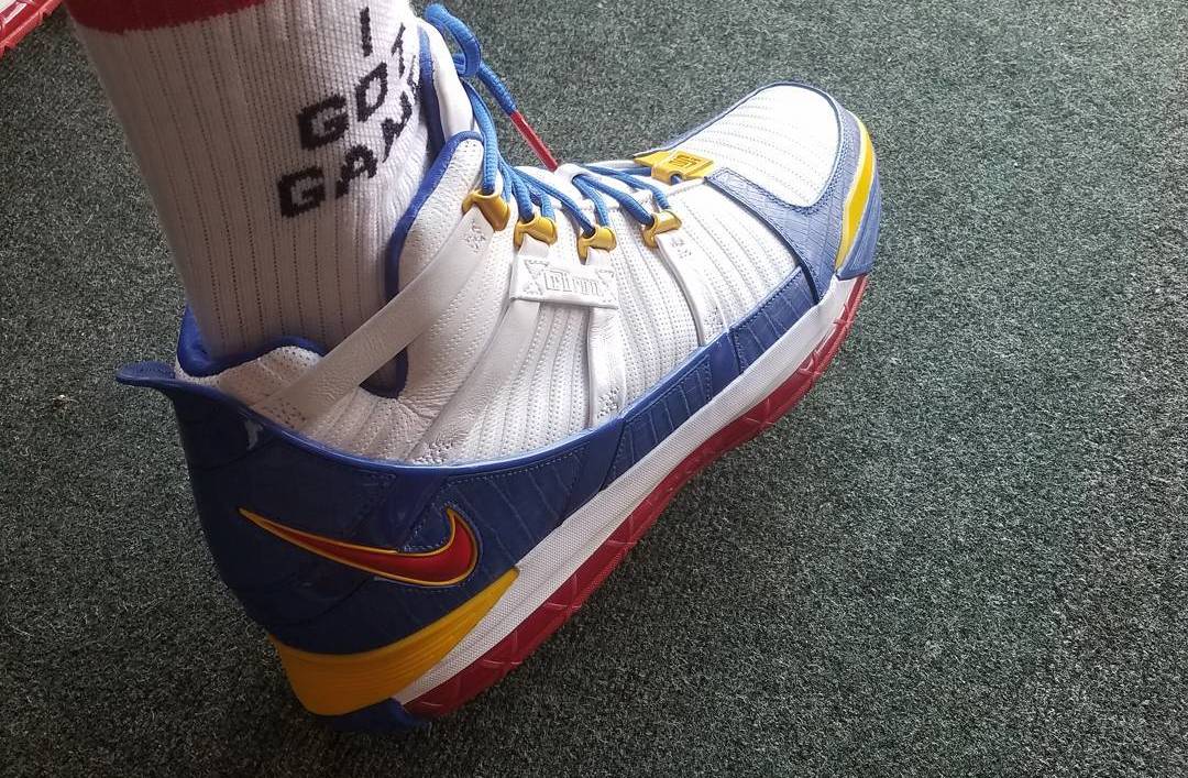 superman lebron 10