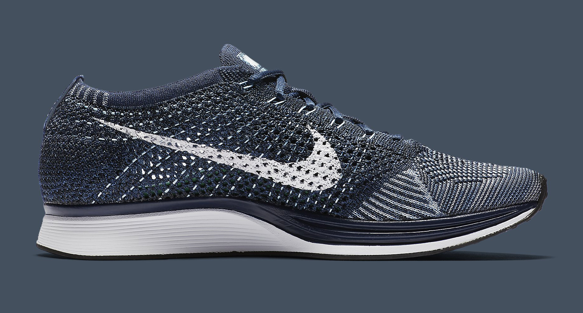 nike flyknit racer shoes