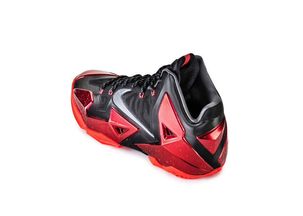 Nike LeBron 11 XI in black university red collar