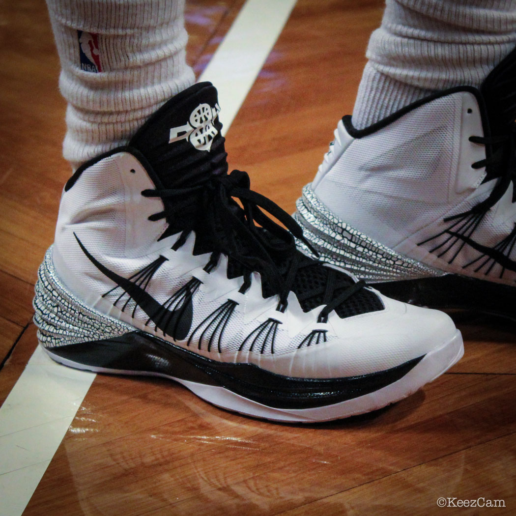 Sole Watch // Up Close At MSG for Nets vs 76ers - Deron Williams wearing Nike Hyperdunk 2013 PE