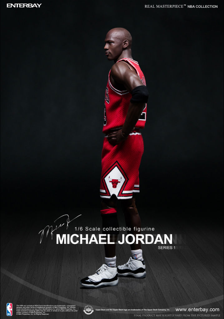 NBA x Enterbay Michael Jordan 1/6 Scale 'Away' Figure (3)