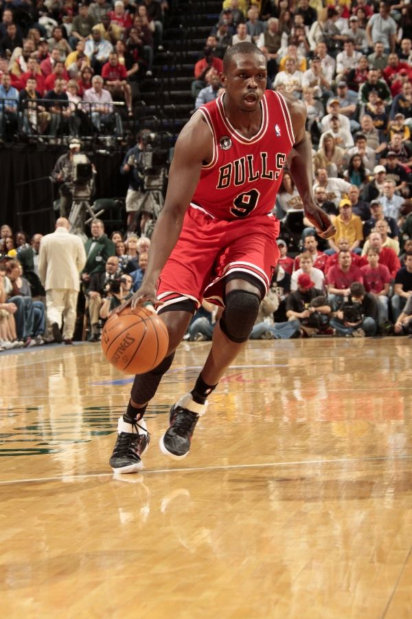 Luol Deng wearing the Nike Air Max Fly By