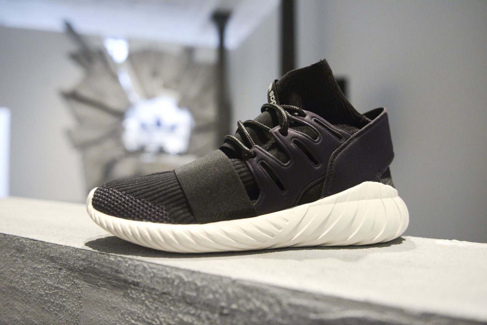 Adidas originals tubular x ALR Services