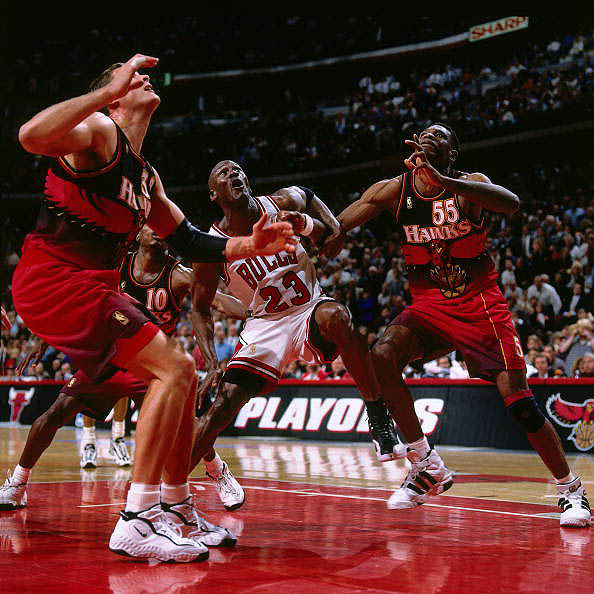 Michael Jordan wearing Air Jordan XII 12 Playoffs (13)