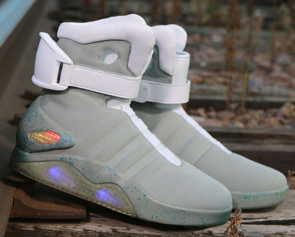 Nike MAG Back to the Future Costume Shoes (3)