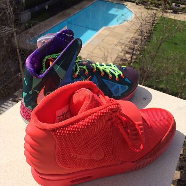 Draymond Green Picks Up Nike LeBron 10 What the LeBron & Nike Air Yeezy 2 Red October