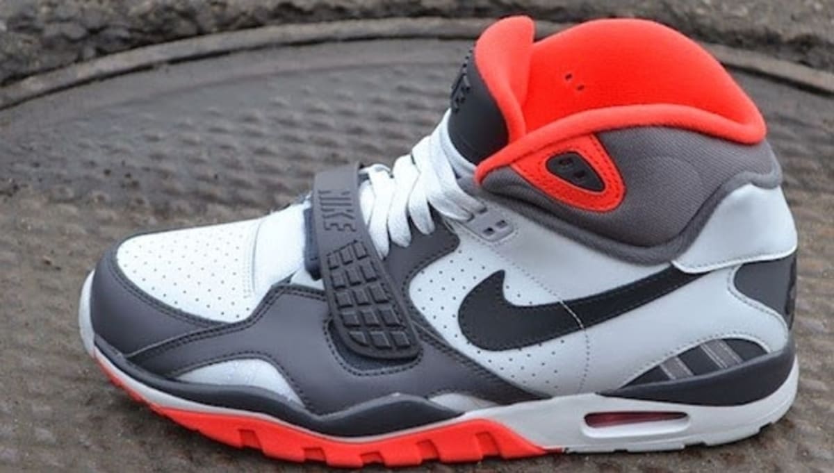 nike air trainer sc2