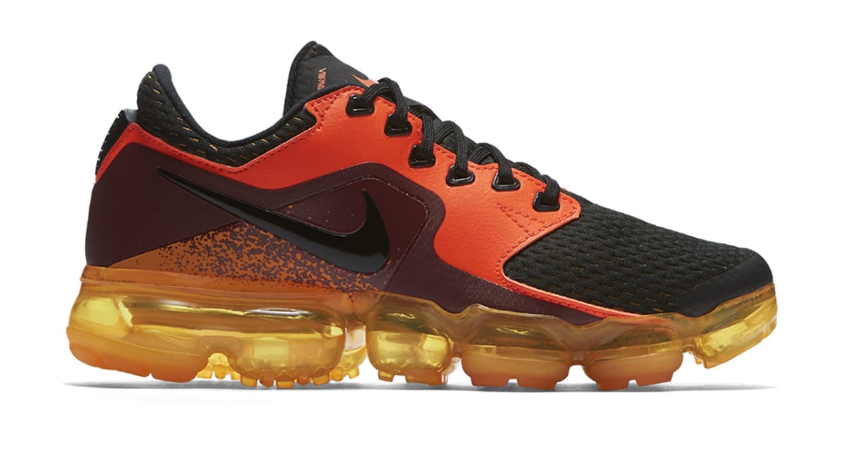 vapormax orange black