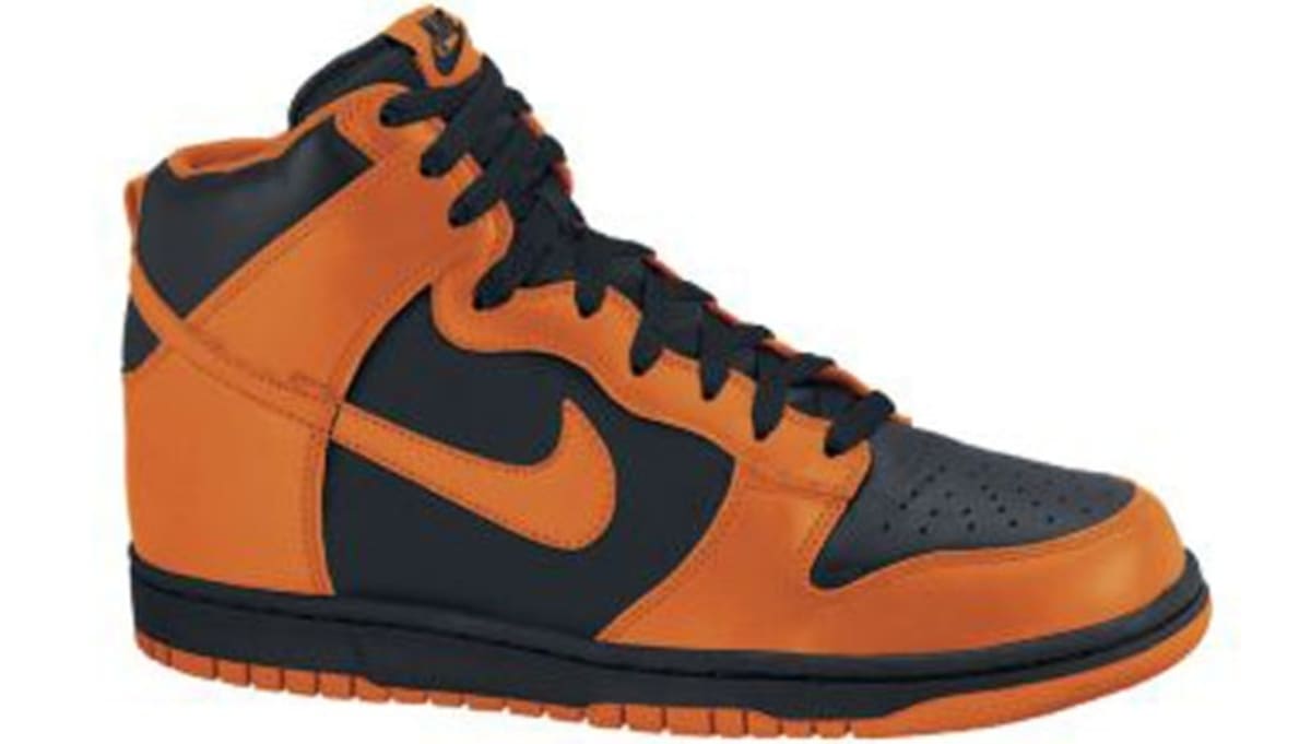 nike trainers orange sole