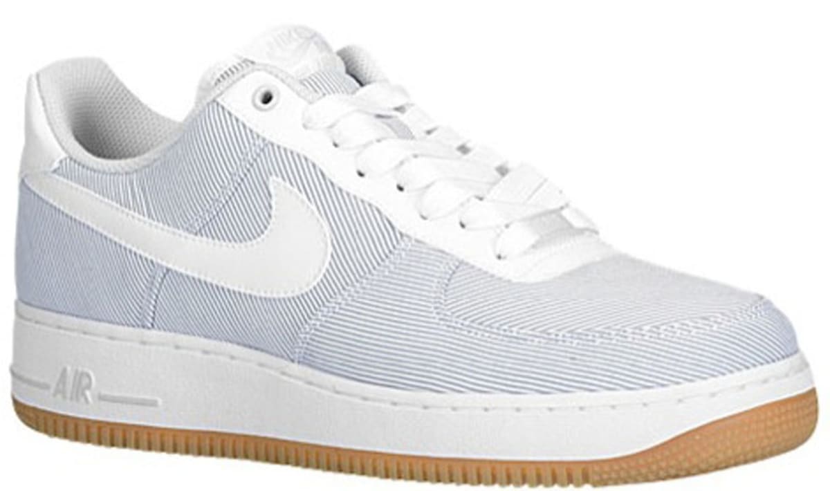 all white af1 gum bottom