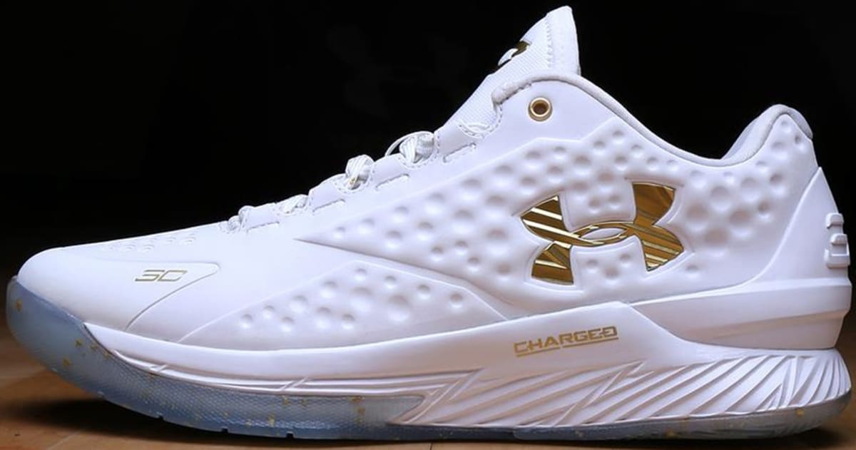 curry 1 flotro white