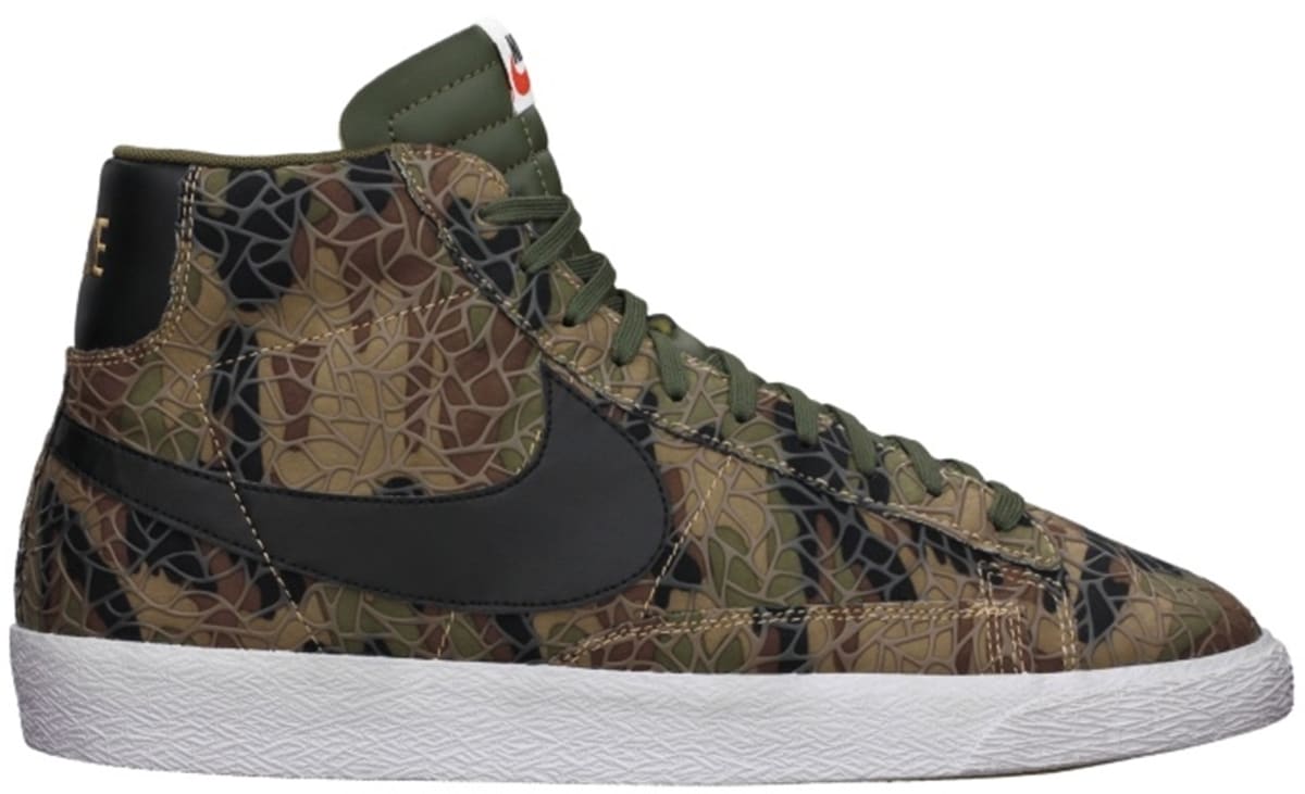 khaki blazer nike