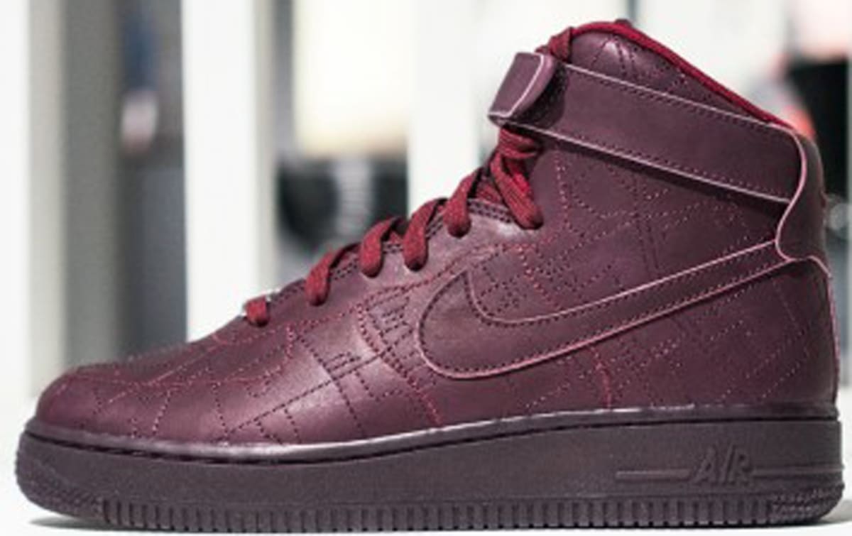 nike air force 1 burgundy suede