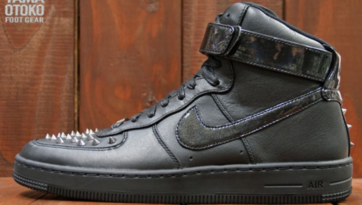 black air force sneakers