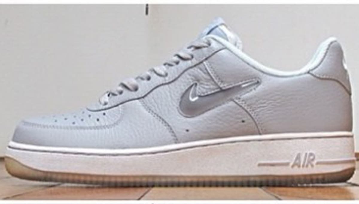 grey air force 1s