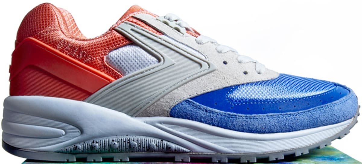 Brooks The Beast 1 Red/GreyBlue Brooks Sole Collector