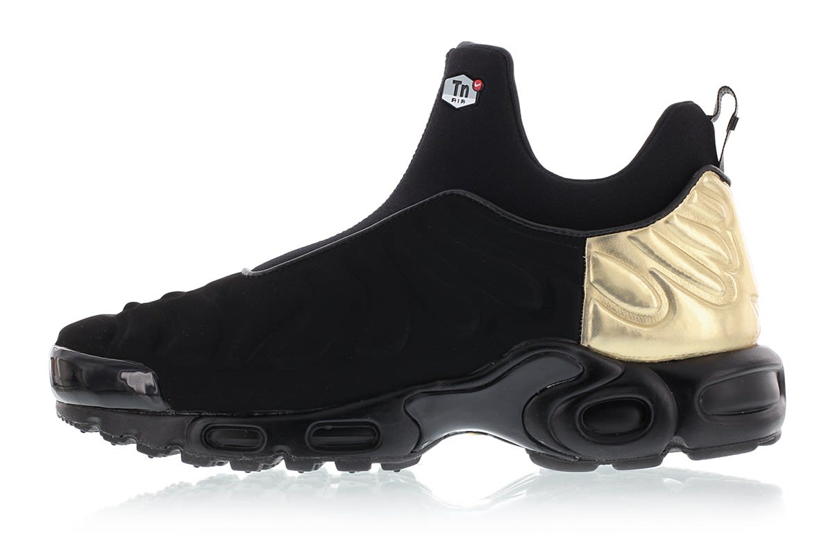 Nike Air Max Plus Slip On 940382-001 Black Gold Profile