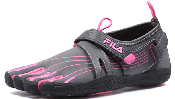 fila-skeletoes-pewter-hot-pink-toe-shoes-sole-collector