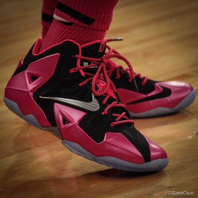 Nike LeBron XI 11 Swin Cash Pink Breast Cancer Awareness PE (1)