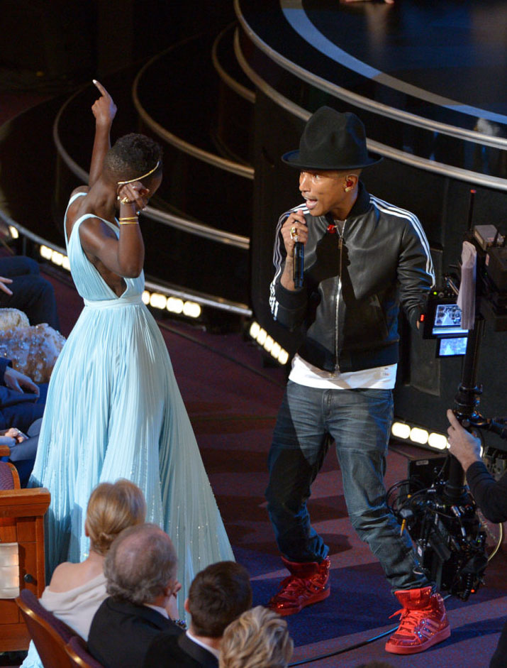 Pharrell Performs at the Oscars in adidas Originals (4)
