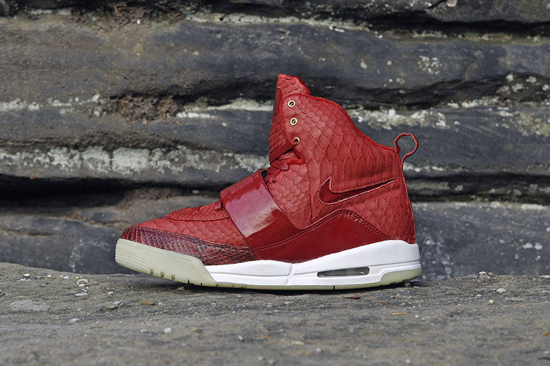Nike Air Yeezy 'Red October' by JBF Customs (1)