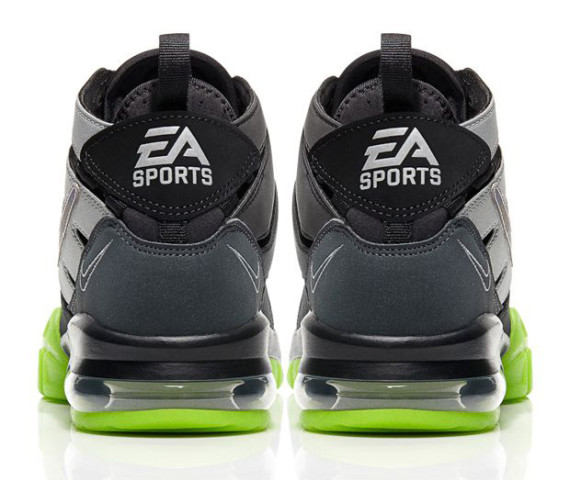 EA Sports x Nike Air Trainer Max 94 heel