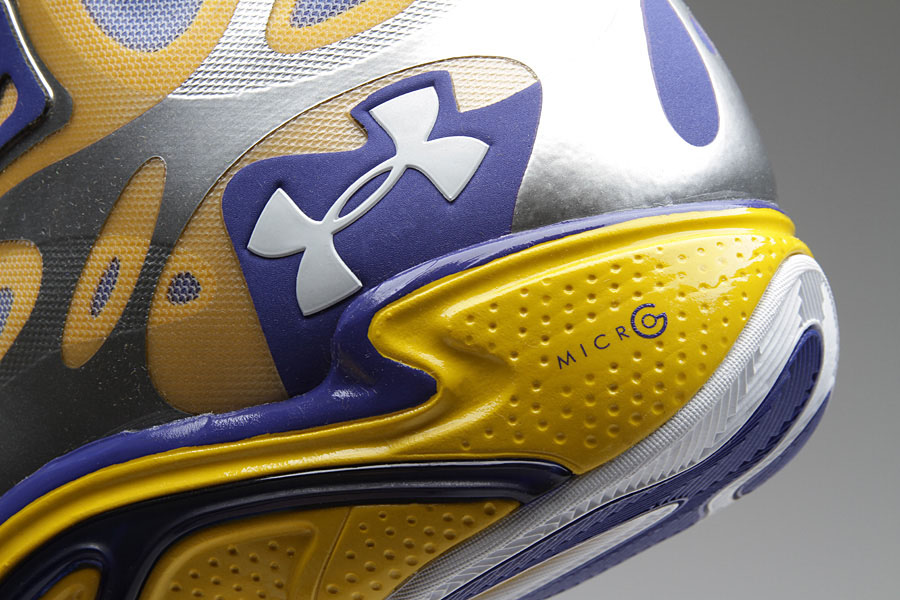 Under Armour Anatomix Spawn Stephen Curry Silver PE (2)
