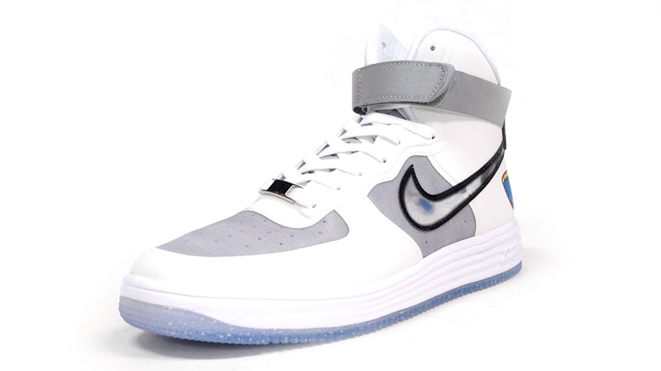 Nike Lunar Force 1 Hi WOW QS in white metallic silver
