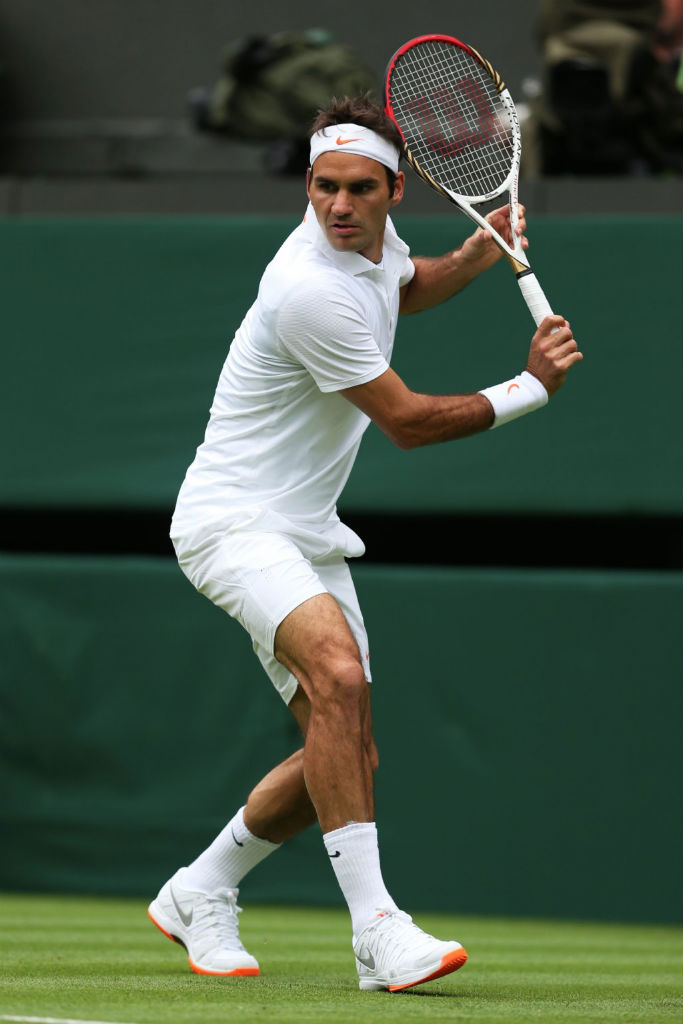 Roger Federer wearing Nike Vapor 9 Tour LE Orange Sole (2)