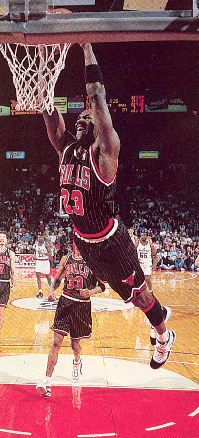 Michael Jordan wearing Air Jordan XI 11 Concord (22)