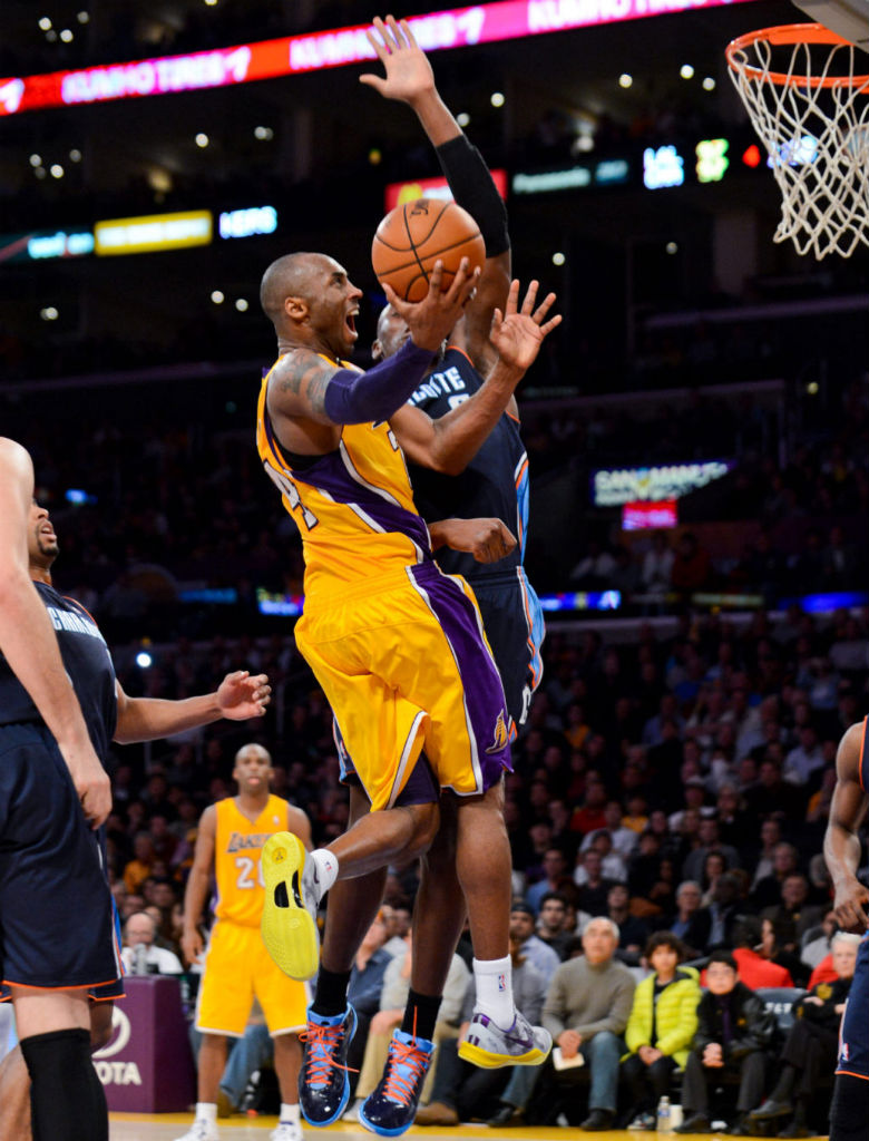Kobe Bryant Debuts Nike Kobe System Lakers (3)