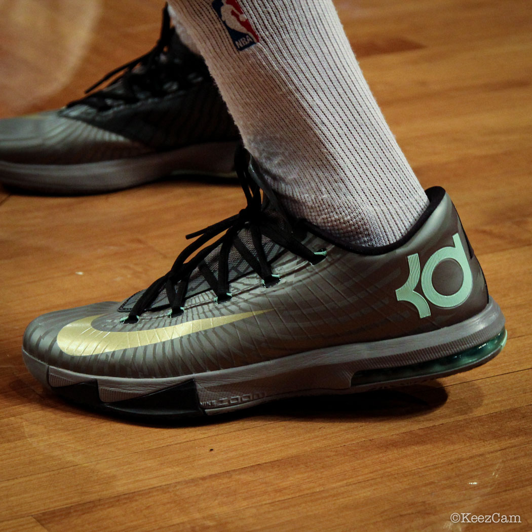 SoleWatch // Up Close At Barclays for Nets vs Clippers - Shaun Livingston wearing Nike KD 6 Precision Timing