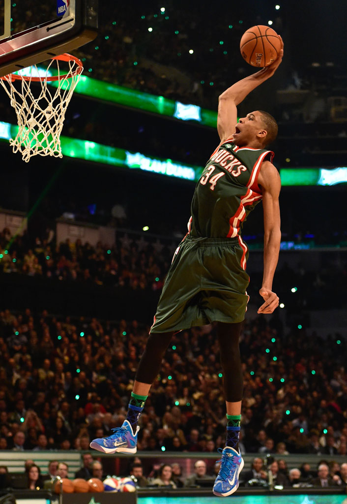 Giannis Antetokounmpo wearing a Nike HyperRev 2015 iD (1)