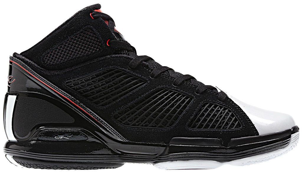The Top 10 Chicago Bulls Sneakers That Aren't Air Jordans: adidas D Rose 1.5 (1)