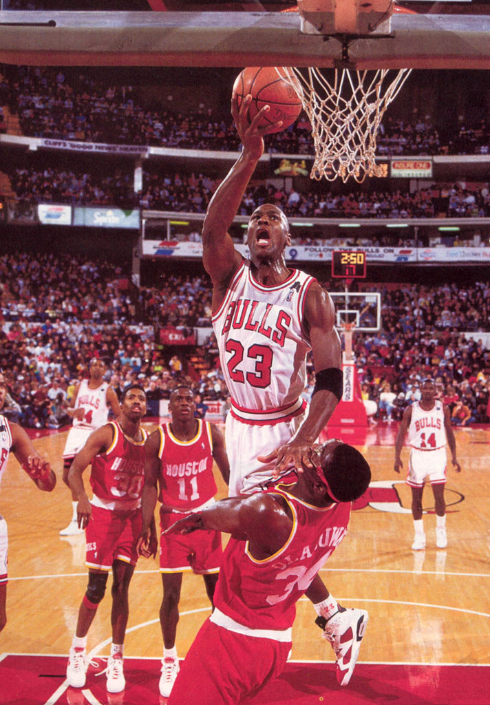 Michael Jordan Wearing Air Jordan VI 6 Carmine (3)