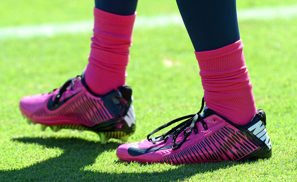 NFL Watch: Players Wear Pink Cleats for Breast Cancer Awareness | Sole