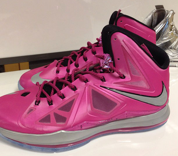 Nike LeBron X - Kay Yow Think Pink