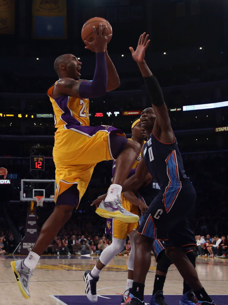 Kobe Bryant Debuts Nike Kobe System Lakers (8)