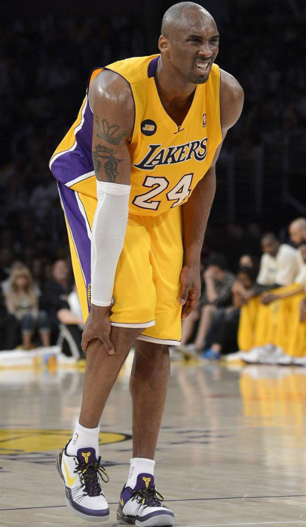 Kobe Bryant wearing Nike Kobe 8 System Elite PE (5)