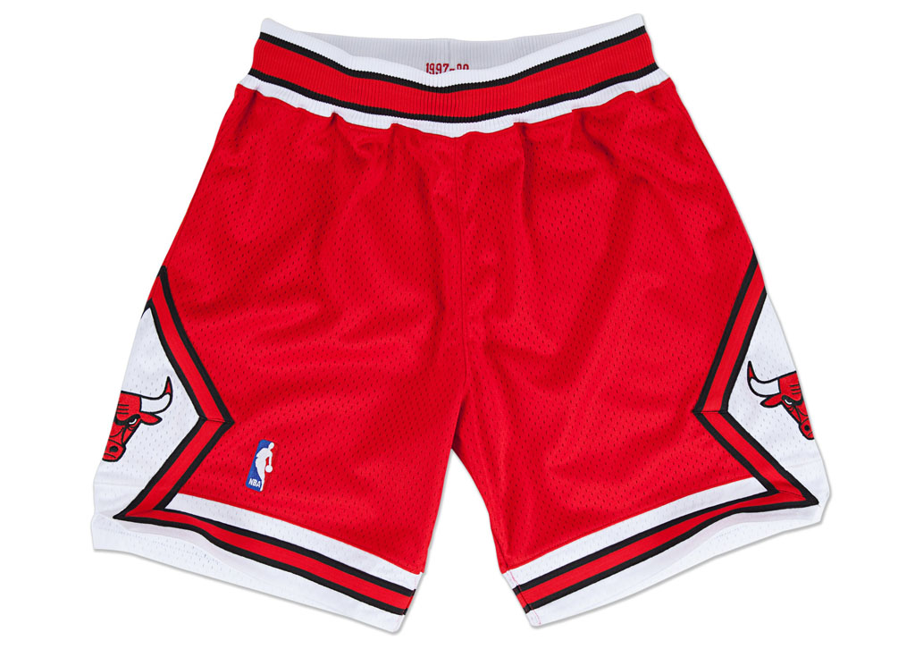 Mitchell & Ness 1997-1998 Chicago Bulls Shorts